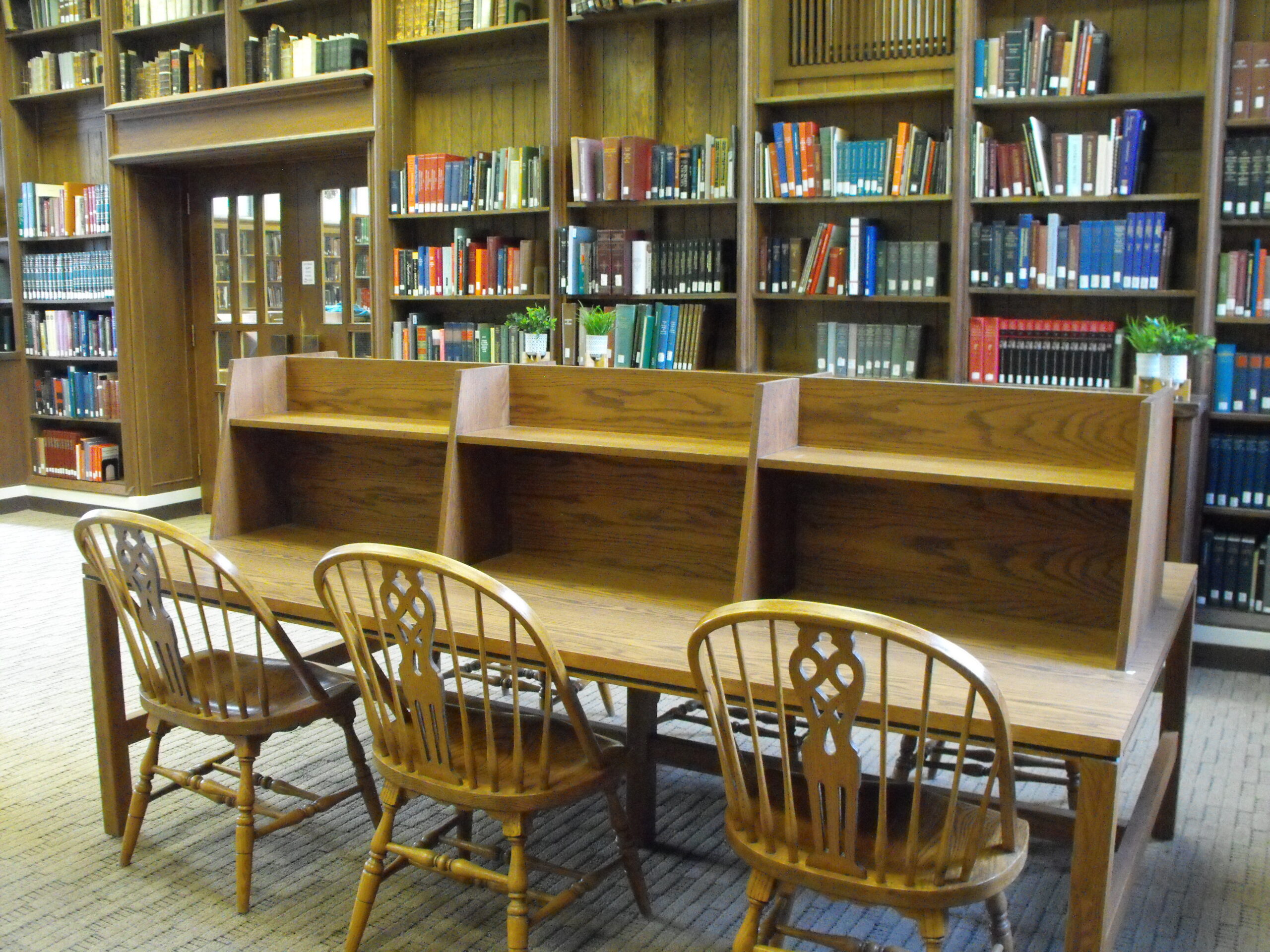 Photo of study carrells in Styberg Library
